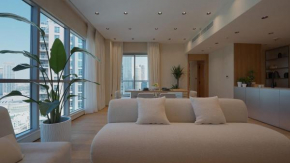 Mori - luxury Burj full view